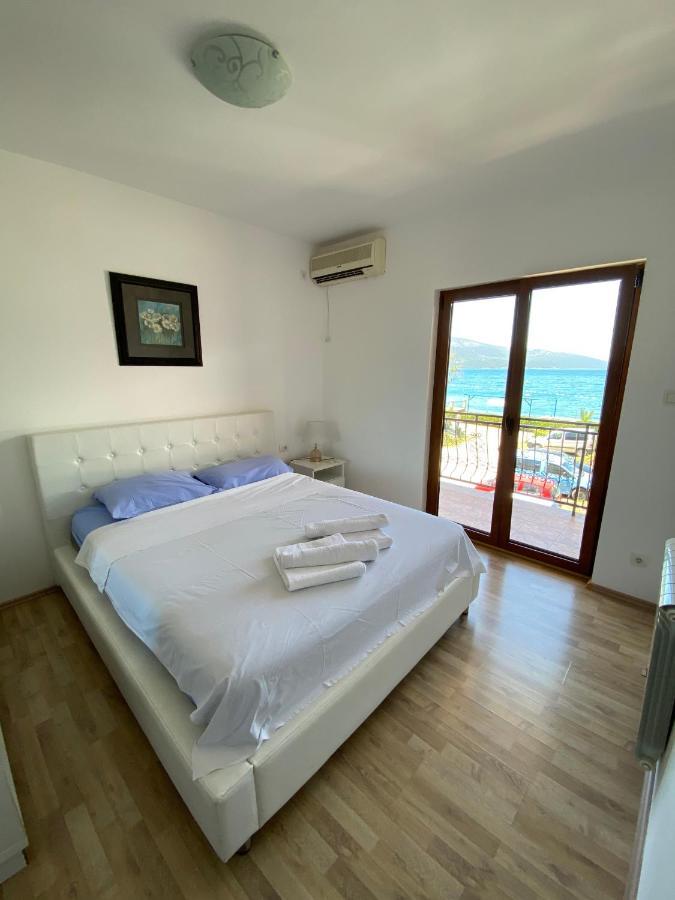 Apartments Family Tivat Exterior foto