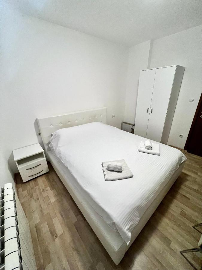 Apartments Family Tivat Exterior foto